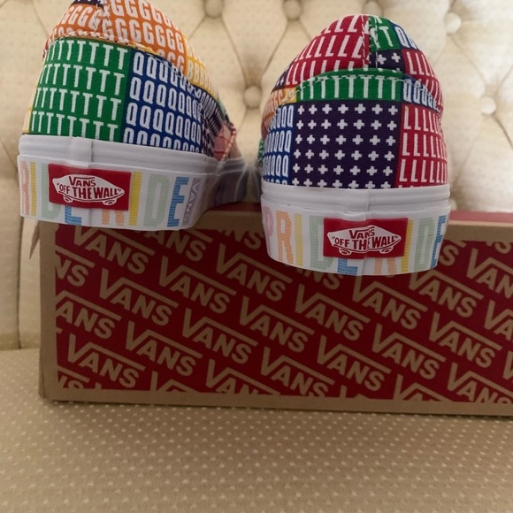Vans Classic Slip On LBGT Pride Sneakers White Rainbow Multi Shoes Unisex - Picture 7 of 12
